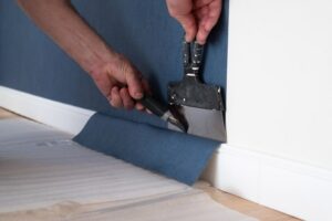 Proper maintenance of wallcoverings in a Dallas home